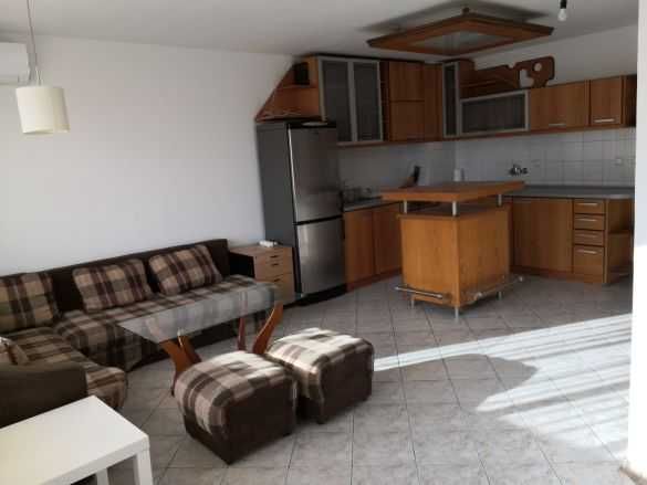 Дава се под наем Двустаен апартамент в София, Зона Б-18 - 70 кв.м за 373.83 € - Снимка #1