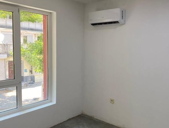 Дава се под наем Двустаен апартамент в Пловдив, Център - 53 кв.м за 459 € - Снимка #1