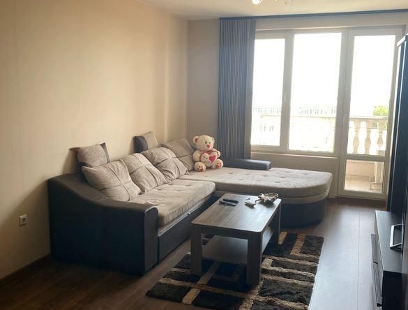 Дава се под наем Двустаен апартамент в Бургас, Зорница - 78 кв.м за 663 € - Снимка #1