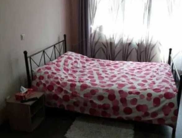 Дава се под наем Едностаен апартамент в Бургас, Ветрен - 40 кв.м за 153 € - Снимка #1