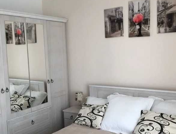 Дава се под наем Тристаен апартамент в Бургас, Зорница - 110 кв.м за 341.7 € - Снимка #1