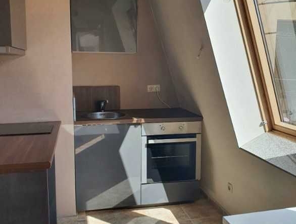 Дава се под наем Двустаен апартамент в София, Център - 48 кв.м за 433.5 € - Снимка #1