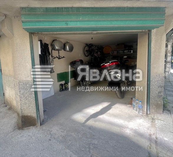 Офис в Варна, Лятно кино Тракия - 20 кв.м за 1500 €/кв.м - Снимка #1