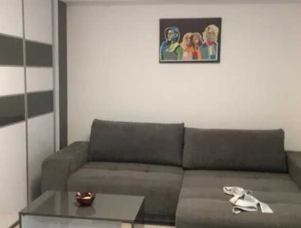 Дава се под наем Едностаен апартамент в Пловдив, Младежки Хълм - 48 кв.м за 178.5 € - Снимка #1