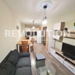 Дава се под наем Тристаен апартамент в Варна, Цветен квартал - 88 кв.м за 650 € - Снимка #1