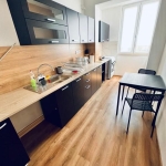 Дава се под наем Четиристаен апартамент в Пловдив, Коматево - 100 кв.м за 612 € - Снимка #1