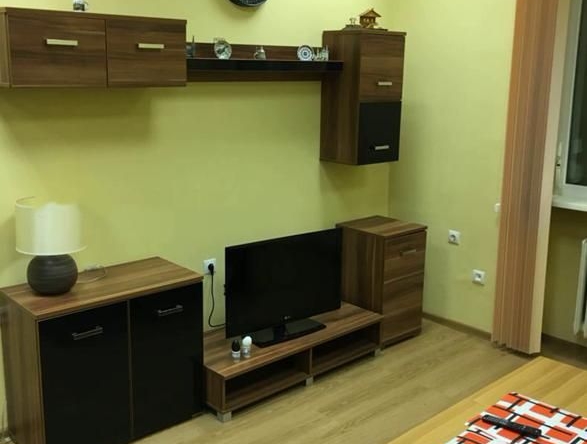 Дава се под наем Тристаен апартамент в София, Център - 108 кв.м за 840 € - Снимка #1
