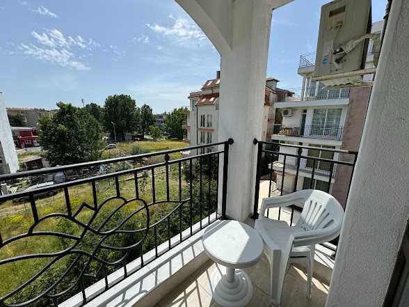 Двустаен апартамент в к.к. Слънчев бряг - 67 кв.м за 1150 €/кв.м - Снимка #1