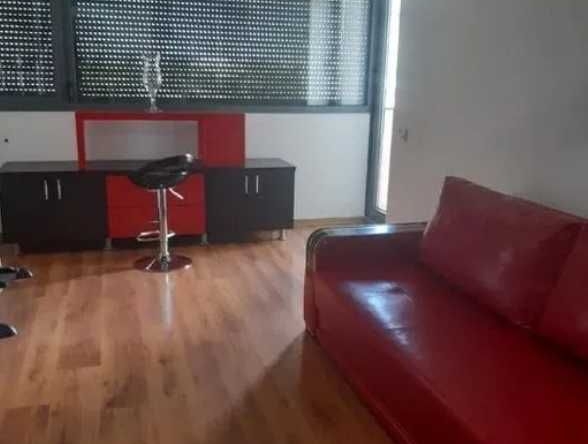 Дава се под наем Тристаен апартамент в Бургас, Акациите - 85 кв.м за 459 € - Снимка #1