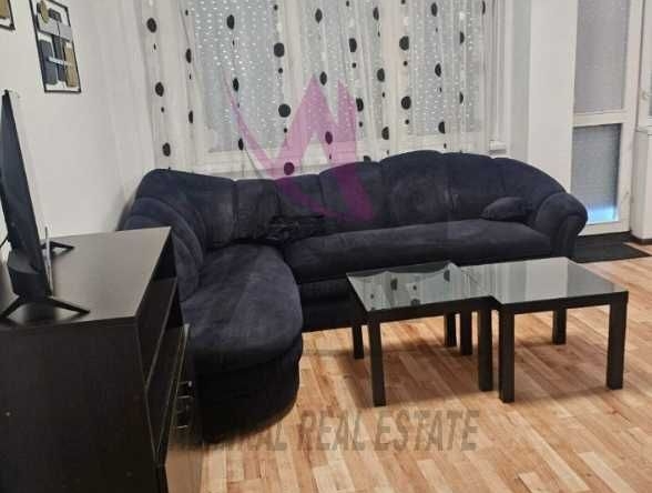 Дава се под наем Четиристаен апартамент в Варна, Лятно кино Тракия - 105 кв.м за 767 € - Снимка #1