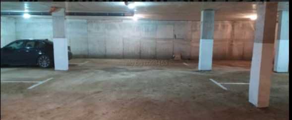 Гараж / Паркомясто в Шумен, Болницата - 15 кв.м за 1088 €/кв.м - Снимка #1