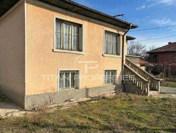 Къща в с. Дълго поле, Област Пловдив - 150 кв.м за 400 €/кв.м - Снимка #1