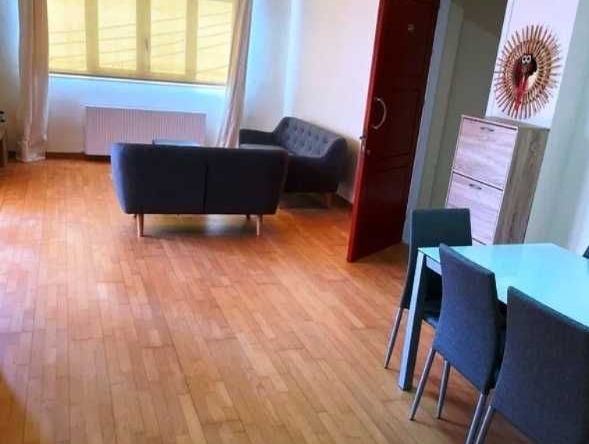 Дава се под наем Тристаен апартамент в Пловдив, Въстанически - 88 кв.м за 290.7 € - Снимка #1