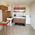 Дава се под наем Тристаен апартамент в Варна, Лятно кино Тракия - 85 кв.м за 650 € - Снимка #1