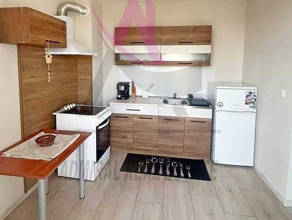 Дава се под наем Тристаен апартамент в Варна, Лятно кино Тракия - 85 кв.м за 650 € - Снимка #1