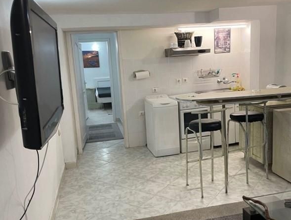 Едностаен апартамент в София, Лозенец - 44 кв.м за 2546 €/кв.м - Снимка #1