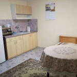 Дава се под наем Двустаен апартамент в Бургас, Център - 40 кв.м за 336.6 € - Снимка #1