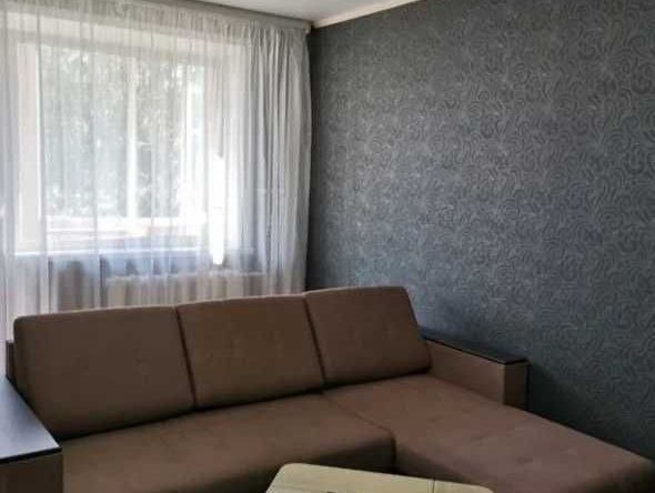 Дава се под наем Двустаен апартамент в Пловдив, Гагарин - 66 кв.м за 255 € - Снимка #1