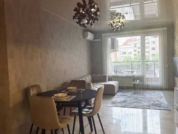 Дава се под наем Двустаен апартамент в София, Хладилника - 65 кв.м за 1200 € - Снимка #1