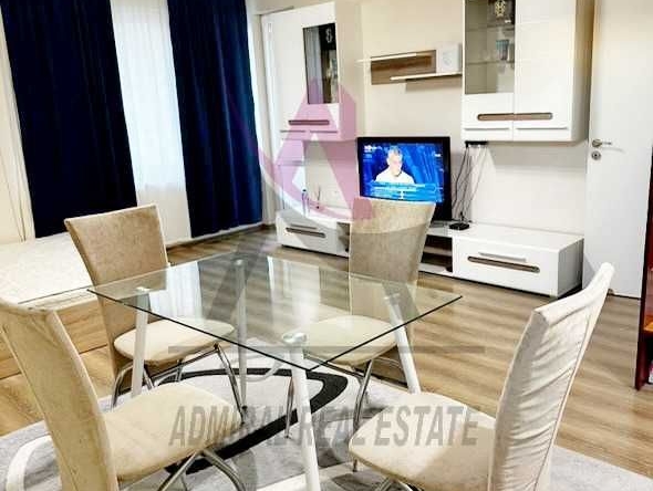 Дава се под наем Тристаен апартамент в Варна, ЖП Гара - 100 кв.м за 750 € - Снимка #1