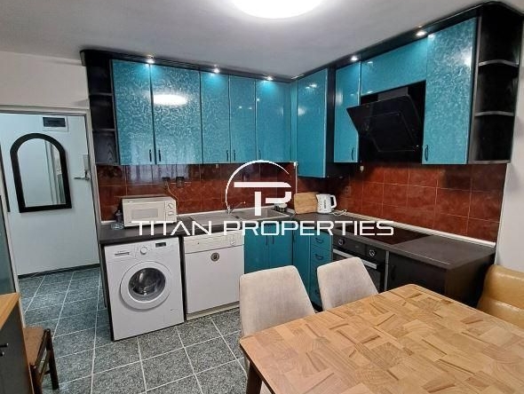 Дава се под наем Тристаен апартамент в Варна, Цветен квартал - 70 кв.м за 650 € - Снимка #1