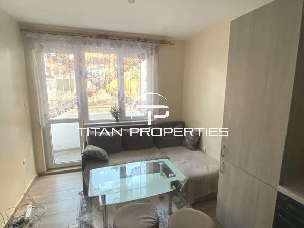 Дава се под наем Тристаен апартамент в Варна, Колхозен пазар - 90 кв.м за 500 € - Снимка #1