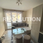 Дава се под наем Тристаен апартамент в Варна, Колхозен пазар - 90 кв.м за 500 € - Снимка #1