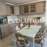 Дава се под наем Двустаен апартамент в Варна, Колхозен пазар - 60 кв.м за 385 € - Снимка #1