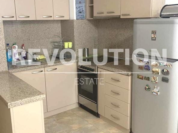 Дава се под наем Двустаен апартамент в Варна, Възраждане 1 - 72 кв.м за 400 € - Снимка #1