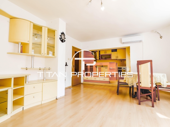 Дава се под наем Тристаен апартамент в Варна, Генералите - 110 кв.м за 600 € - Снимка #1