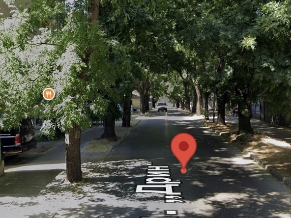 Дава се под наем Гараж / Паркомясто в Варна, Колхозен пазар - 20 кв.м за 99.45 € - Снимка #1