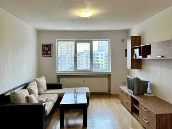 Дава се под наем Двустаен апартамент в София, Слатина - 80 кв.м за 400 € - Снимка #1