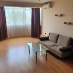 Дава се под наем Двустаен апартамент в Варна, Цветен квартал - 60 кв.м за 425 € - Снимка #1