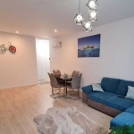 Дава се под наем Тристаен апартамент в Пловдив, Център - 72 кв.м за 178.5 € - Снимка #1