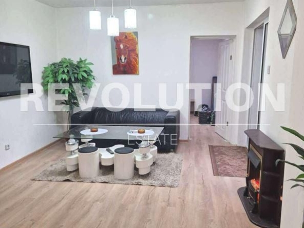 Дава се под наем Къща в Варна, Зимно кино Тракия - 70 кв.м за 600 € - Снимка #1