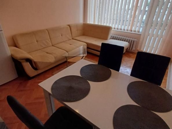 Дава се под наем Тристаен апартамент в София, Гео Милев - 95 кв.м за 750 € - Снимка #1