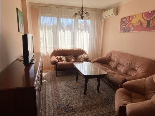 Дава се под наем Двустаен апартамент в София, Център - 75 кв.м за 600 € - Снимка #1