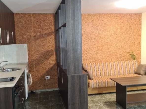 Дава се под наем Едностаен апартамент в София, Център - 55 кв.м за 321.3 € - Снимка #1