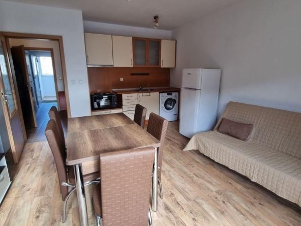 Дава се под наем Двустаен апартамент в Варна, Колхозен пазар - 52 кв.м за 550 € - Снимка #1