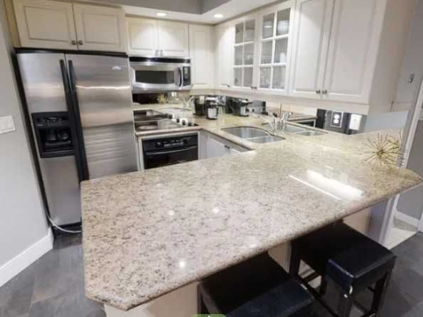 Дава се под наем Едностаен апартамент в Пловдив, Остромила - 45 кв.м за 224.4 € - Снимка #1