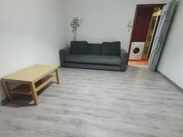 Дава се под наем Тристаен апартамент в Пловдив, Тракия - 86 кв.м за 372.3 € - Снимка #1