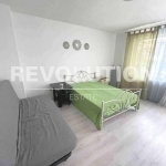 Дава се под наем Тристаен апартамент в Варна, Лятно кино Тракия - 70 кв.м за 600 € - Снимка #1