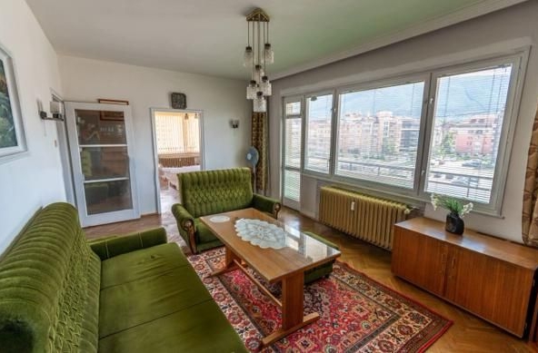 Дава се под наем Тристаен апартамент в София, Борово - 80 кв.м за 662.49 € - Снимка #1