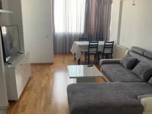 Дава се под наем Тристаен апартамент в Пловдив, Гагарин - 88 кв.м за 270.3 € - Снимка #1