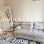 Дава се под наем Тристаен апартамент в Варна, Базар Левски - 110 кв.м за 800 € - Снимка #1