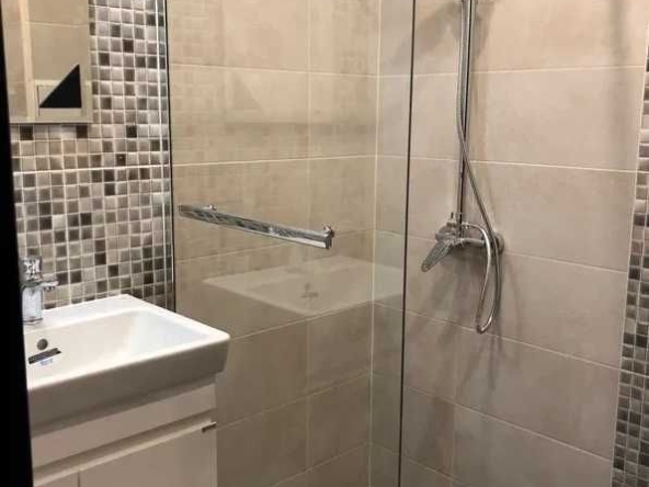 Дава се под наем Двустаен апартамент в Пловдив, Младежки Хълм - 60 кв.м за 270.3 € - Снимка #1