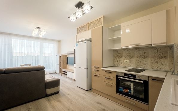 Двустаен апартамент в Варна, Възраждане 1 - 70 кв.м за 2358 €/кв.м - Снимка #1