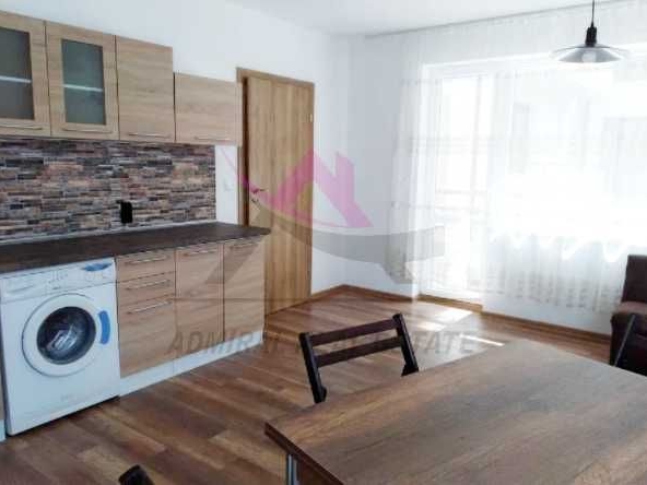 Дава се под наем Тристаен апартамент в Варна, Колхозен пазар - 71 кв.м за 400 € - Снимка #1