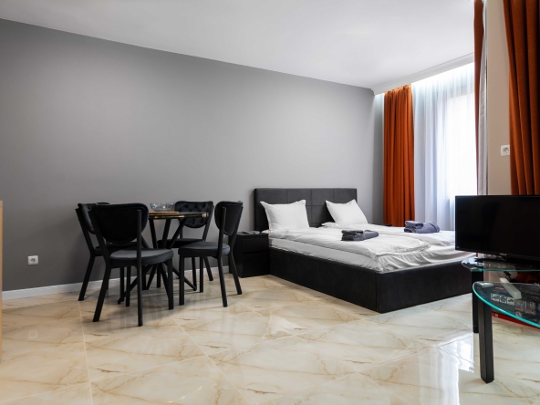 Дава се под наем Едностаен апартамент в София, Център - 40 кв.м за 490 € - Снимка #1