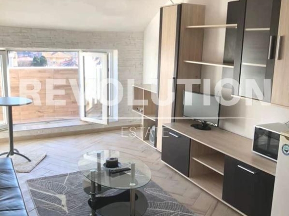 Дава се под наем Едностаен апартамент в Варна, Общината - 16 кв.м за 350 € - Снимка #1